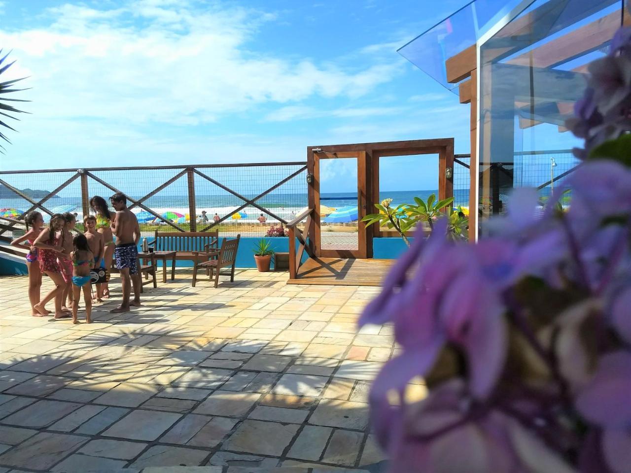 Residencial Vila Do Sol, Apartamentos Com Pe Na Areia Bombinhas